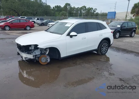 2024 Mercedes-Benz Glc 300 Suv z USA, uszkodzony, nr VIN W1NKM4GBXRF209387